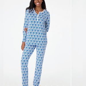 ROLLER RABIT matching pajama set. Blue with pressent boxes and monkey.
